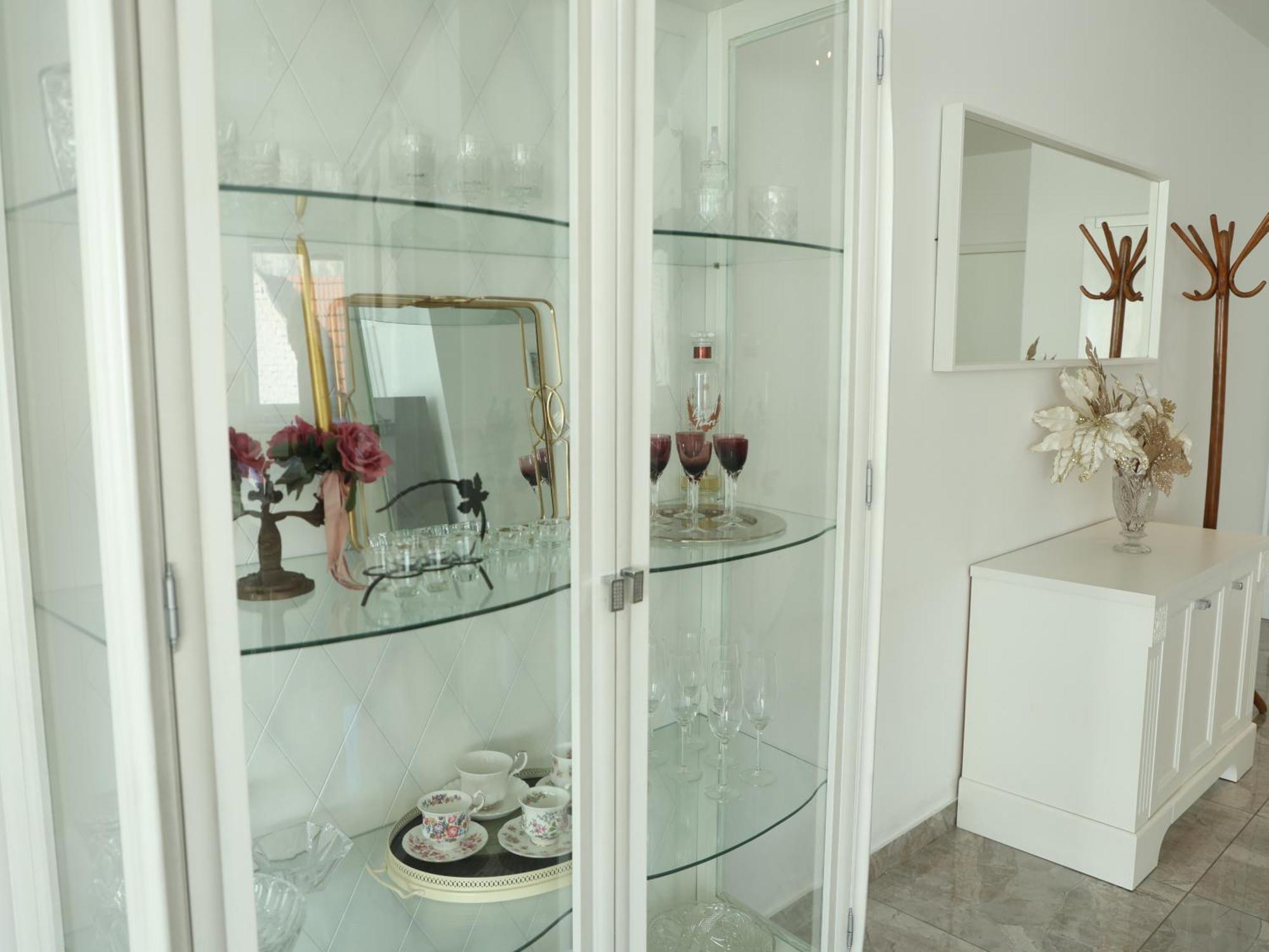 Appartement Lux House Olga à Ruma Extérieur photo